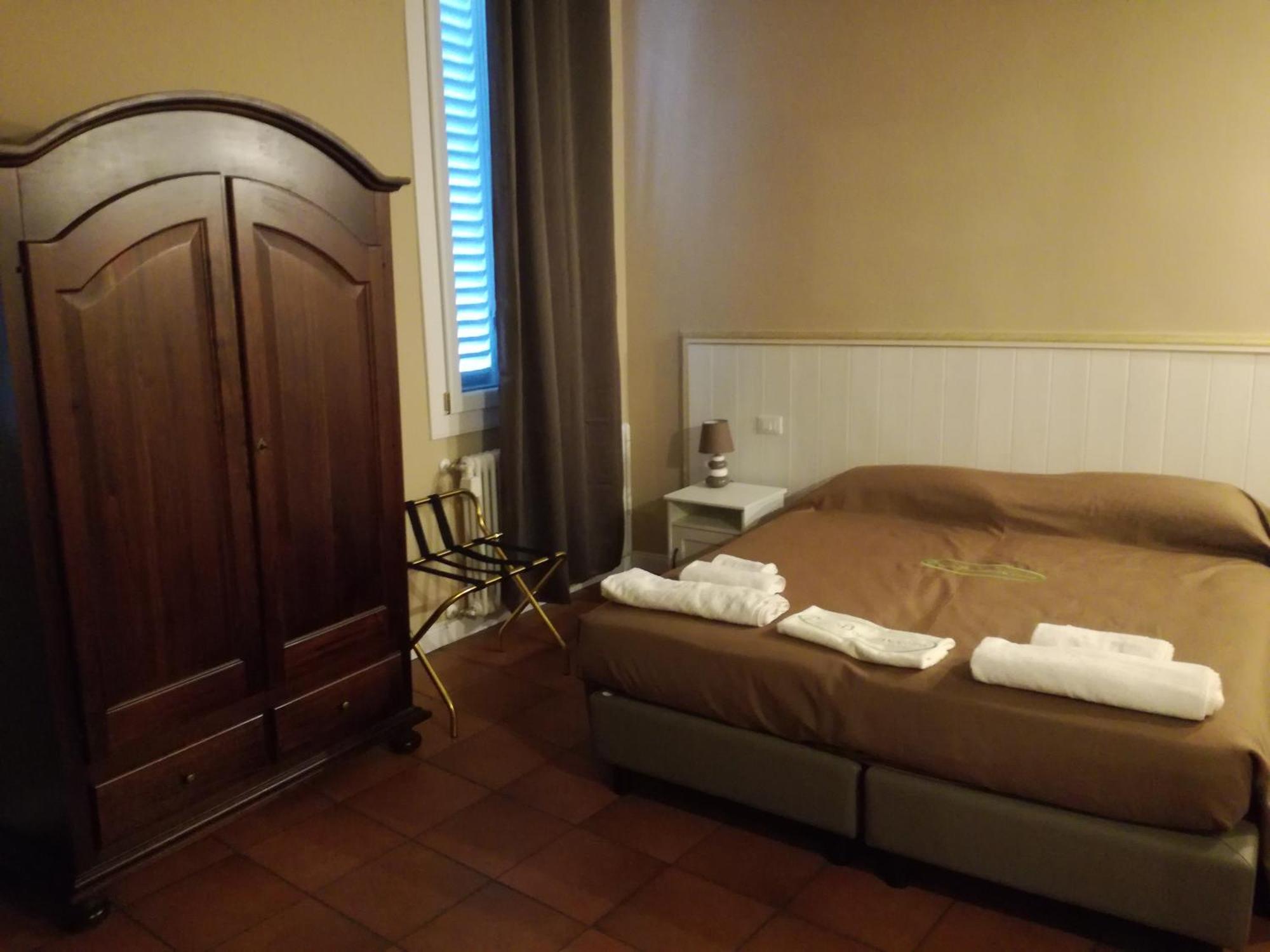 Piazza Maggiore Palace 800 - Bedinbolognacentroh- Rooms - Bologna — Photos 3